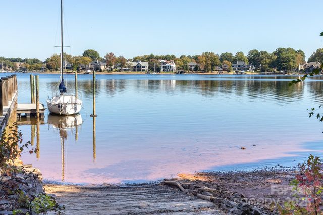 17005 Belle Isle Drive, Cornelius, NC 28031