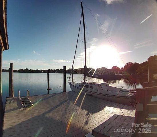 17005 Belle Isle Drive, Cornelius, NC 28031