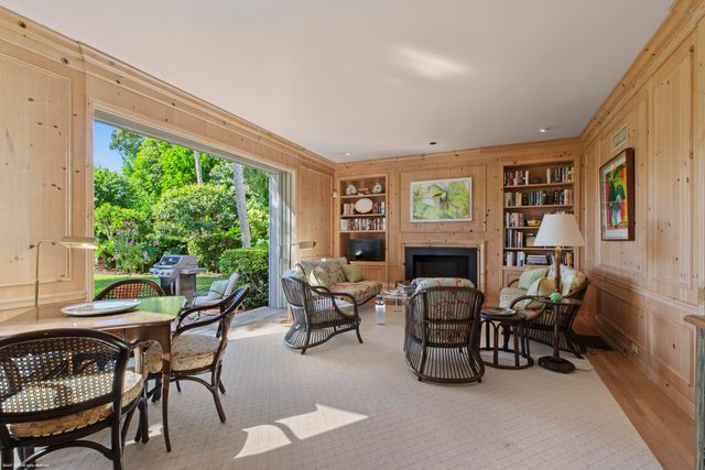 30 Gomez Road, Jupiter Island, FL 33455