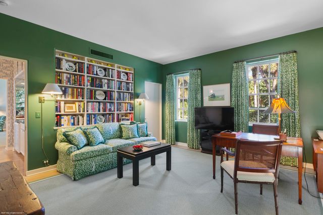 30 Gomez Road, Jupiter Island, FL 33455