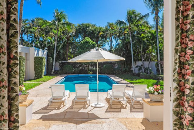 30 Gomez Road, Jupiter Island, FL 33455