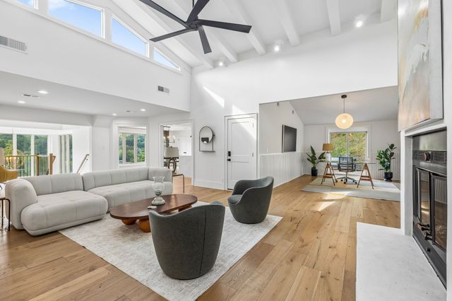 7407 Indian Creek Rd, Nashville, TN 37209