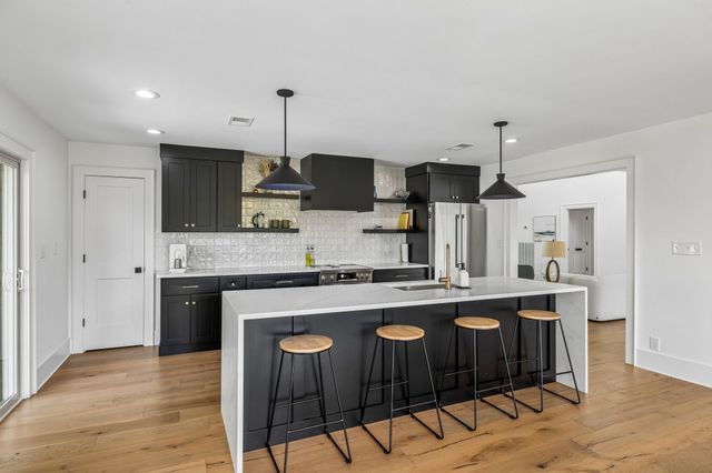 7407 Indian Creek Rd, Nashville, TN 37209