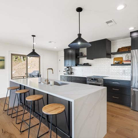 7407 Indian Creek Rd, Nashville, TN 37209