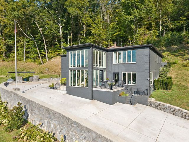 7407 Indian Creek Rd, Nashville, TN 37209