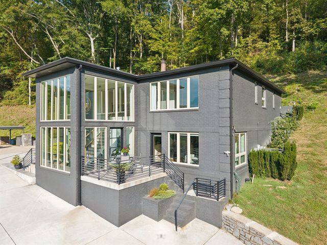 7407 Indian Creek Rd, Nashville, TN 37209