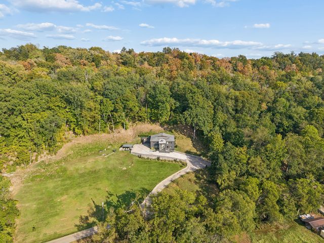 7407 Indian Creek Rd, Nashville, TN 37209
