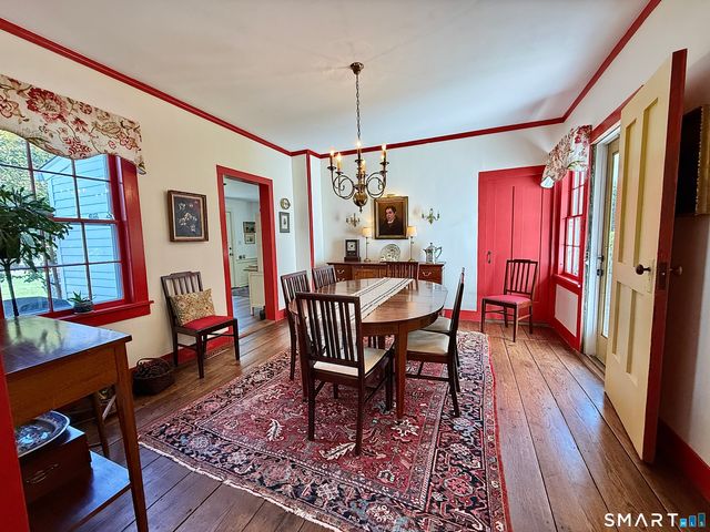 10 Weekeepeemee Road, Woodbury, CT 06798