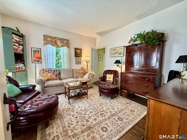 10 Weekeepeemee Road, Woodbury, CT 06798