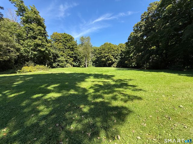10 Weekeepeemee Road, Woodbury, CT 06798