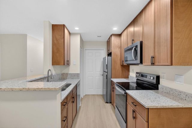 2532 GRASSY POINT DRIVE 106, Lake Mary, FL 32746