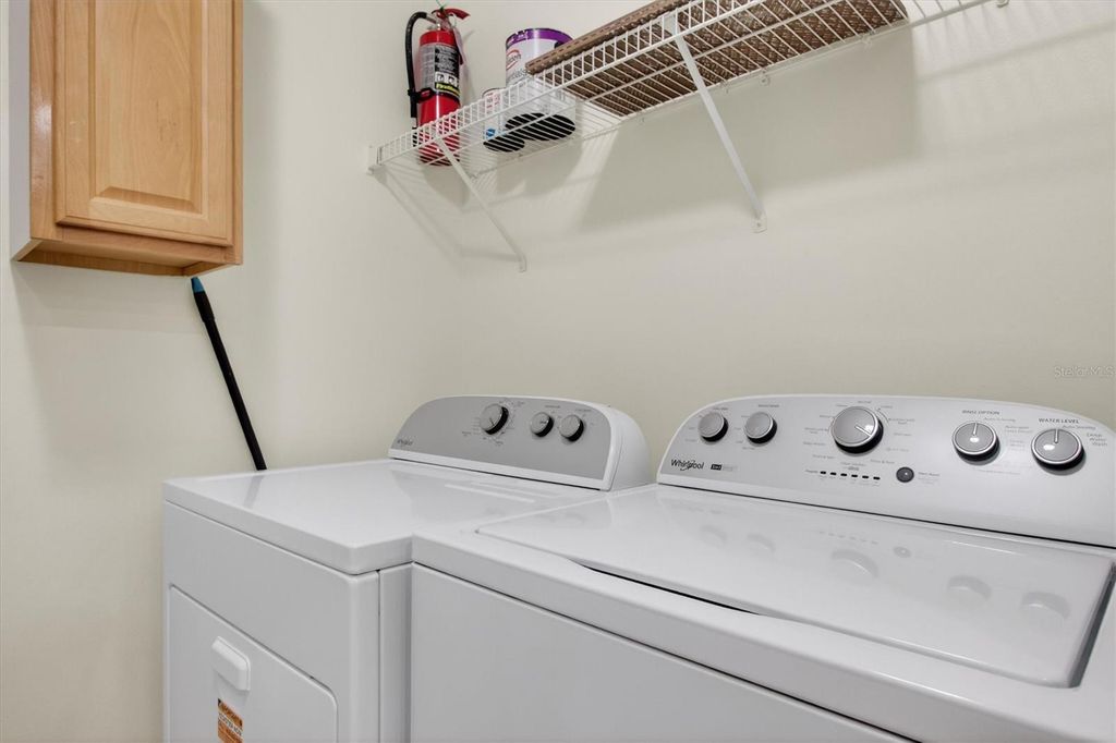 Image 11 of property listing at 2532 GRASSY POINT DRIVE 106, Lake Mary, FL 32746