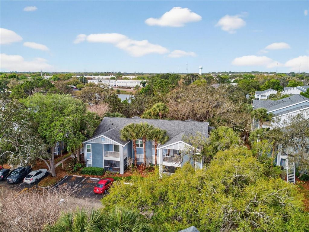 Image 42 of property listing at 2532 GRASSY POINT DRIVE 106, Lake Mary, FL 32746