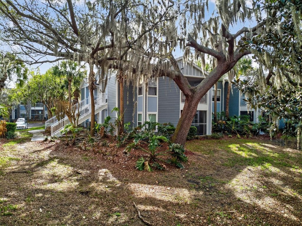 Image 47 of property listing at 2532 GRASSY POINT DRIVE 106, Lake Mary, FL 32746