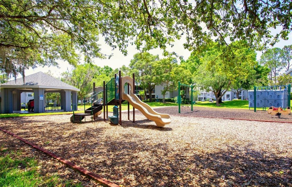 Image 50 of property listing at 2532 GRASSY POINT DRIVE 106, Lake Mary, FL 32746