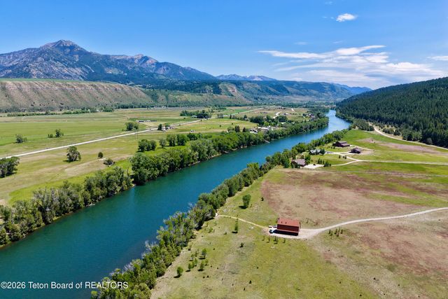 863 SNAKE RIVER Road, Swan Valley, ID 83449