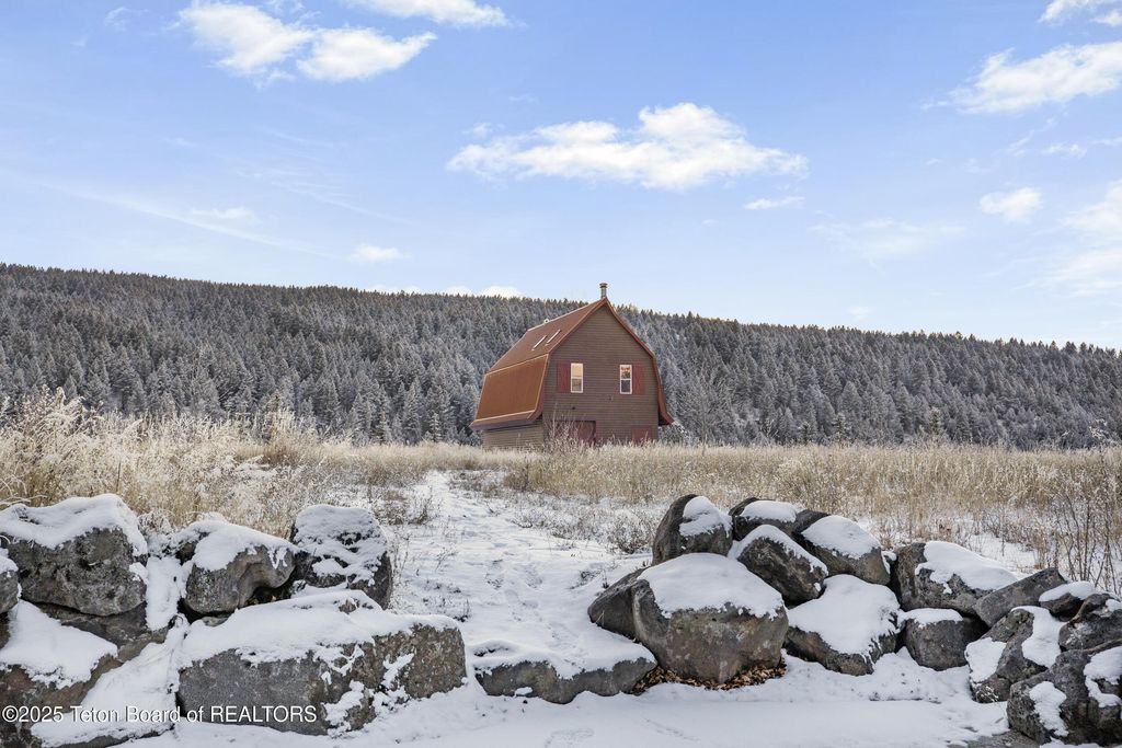 863 SNAKE RIVER Road, Swan Valley, ID 83449 photo 23