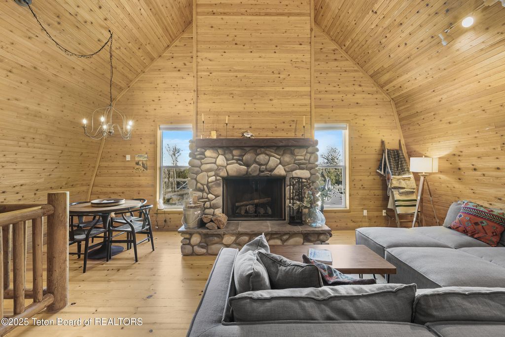 863 SNAKE RIVER Road, Swan Valley, ID 83449 photo 3