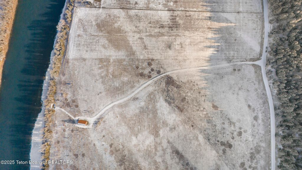 863 SNAKE RIVER Road, Swan Valley, ID 83449 photo 33