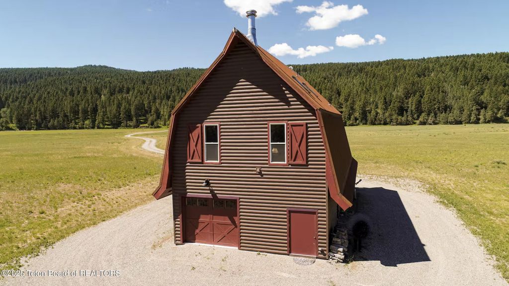 863 SNAKE RIVER Road, Swan Valley, ID 83449 photo 36