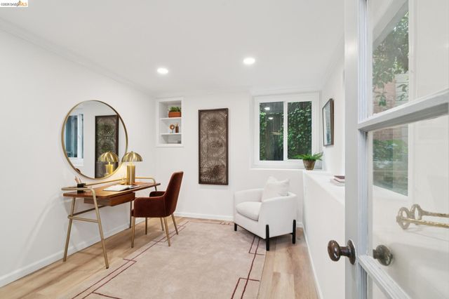 4200 Mountain View Ave, Oakland, CA 94605