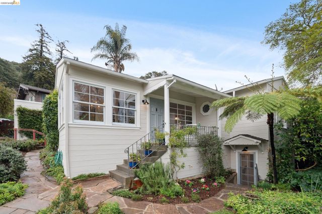 4200 Mountain View Ave, Oakland, CA 94605