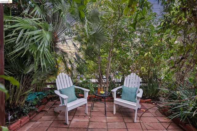 4200 Mountain View Ave, Oakland, CA 94605