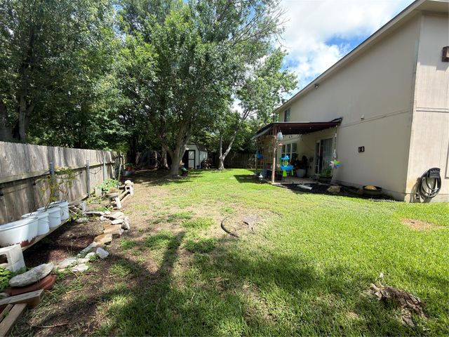 190 Geronimo CV, Kyle, TX 78640