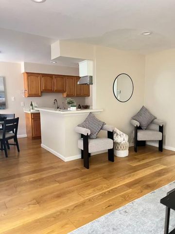 3001 Los Prados Street 104, San Mateo, CA 94403