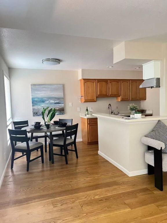 3001 Los Prados Street 104, San Mateo, CA 94403
