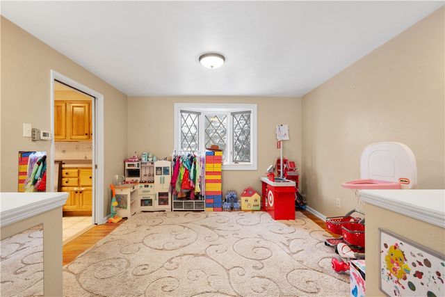 1119 Sarah St, Bethel Park, PA 15102