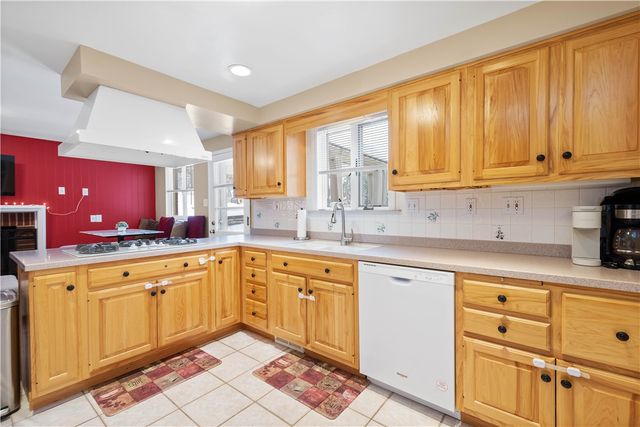 1119 Sarah St, Bethel Park, PA 15102