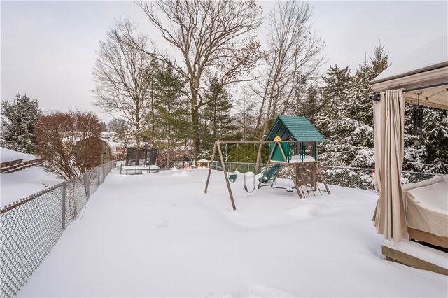 1119 Sarah St, Bethel Park, PA 15102