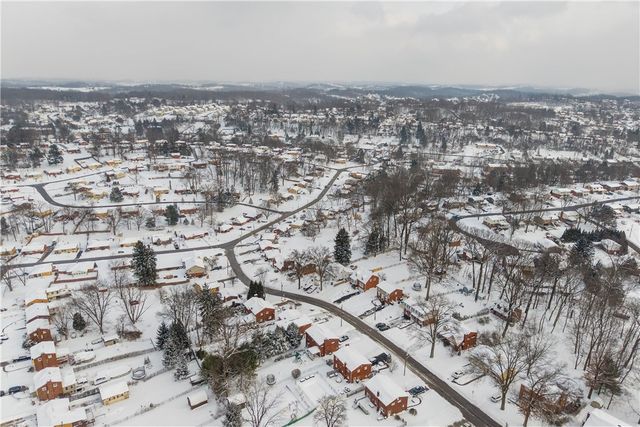 1119 Sarah St, Bethel Park, PA 15102