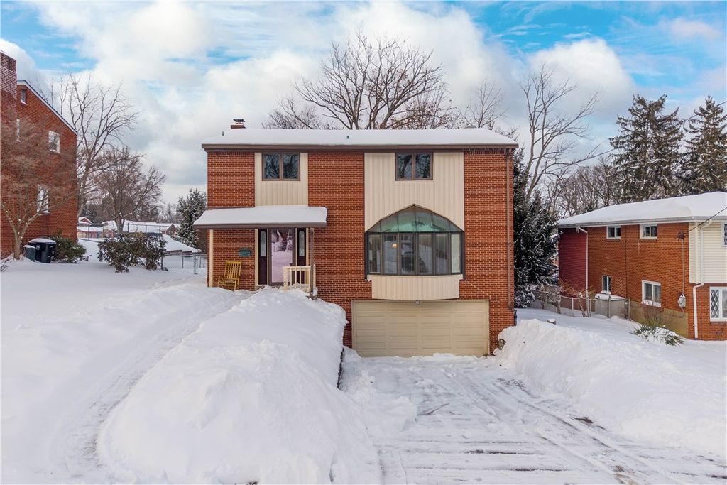 1119 Sarah St, Bethel Park, PA 15102