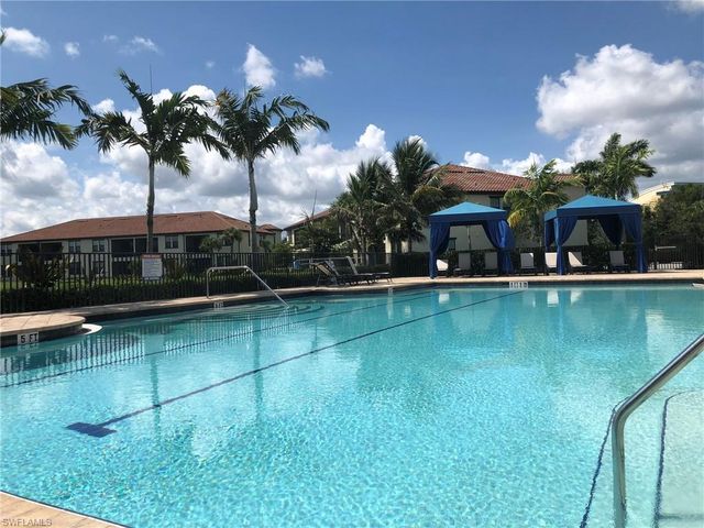 15126 Palmer Lake CIR 104, Naples, FL 34109