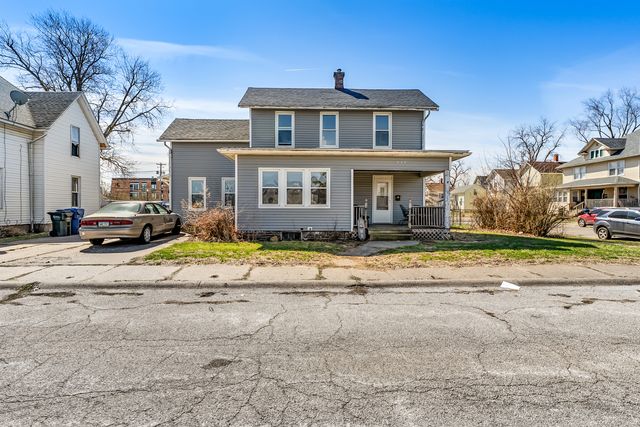 323 W 16th Street, Davenport, IA 52803