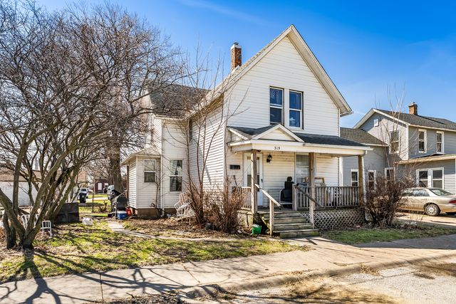323 W 16th Street, Davenport, IA 52803
