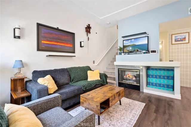 67 Carlsbad, Aliso Viejo, CA 92656