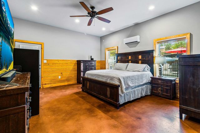 807 Whitehead Drive, Diboll, TX 75941