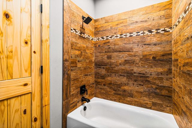 807 Whitehead Drive, Diboll, TX 75941