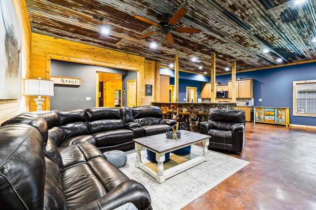 807 Whitehead Drive, Diboll, TX 75941