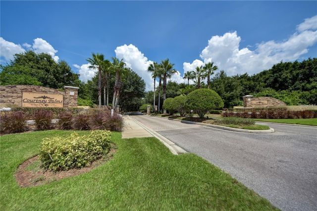 2407 COURTNEY MEADOWS COURT 104, Tampa, FL 33619