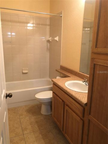 2407 COURTNEY MEADOWS COURT 104, Tampa, FL 33619