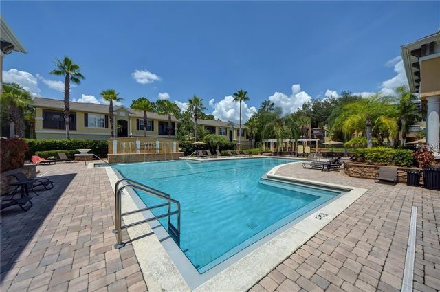 2407 COURTNEY MEADOWS COURT 104, Tampa, FL 33619