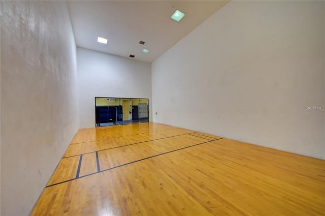 2407 COURTNEY MEADOWS COURT 104, Tampa, FL 33619