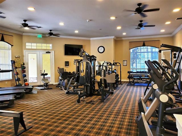 2407 COURTNEY MEADOWS COURT 104, Tampa, FL 33619