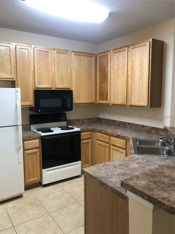 2407 COURTNEY MEADOWS COURT 104, Tampa, FL 33619