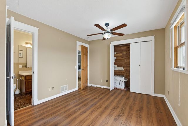 2114 Queen Avenue N, Minneapolis, MN 55411