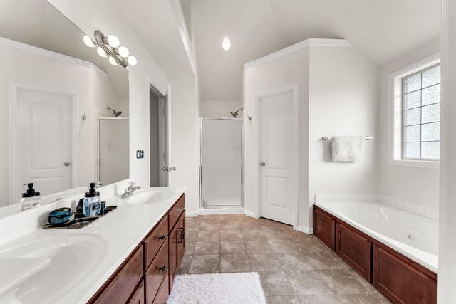 883 Dustin Lane, Nixa, MO 65714